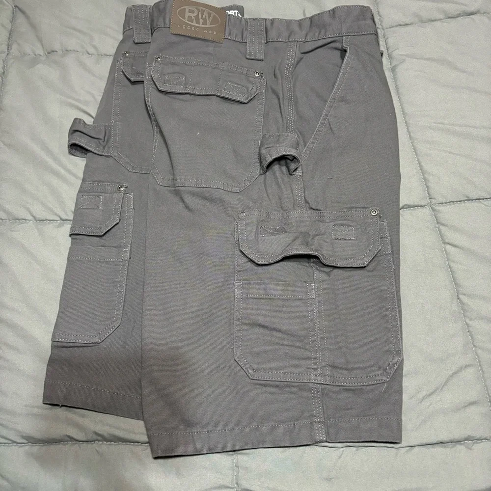 Rugged Wear men's flex cargo shorts RN 118109 size‎ 42